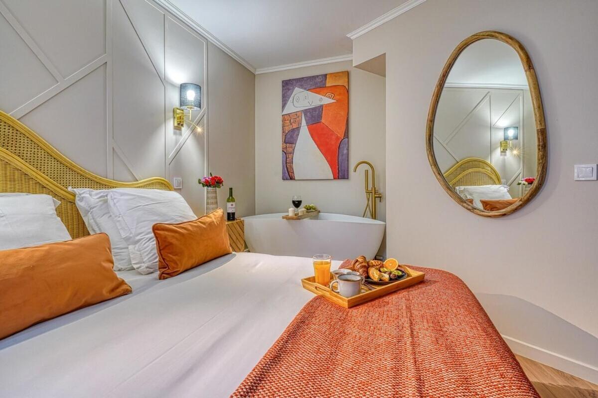 Eden Suite Paris La Defense กูร์เบอวัวร์ ภายนอก รูปภาพ