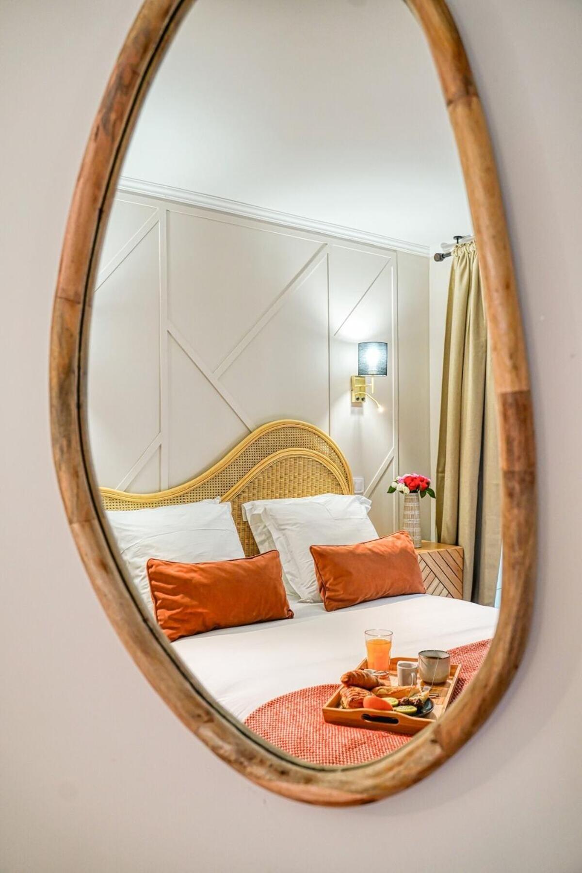 Eden Suite Paris La Defense กูร์เบอวัวร์ ภายนอก รูปภาพ